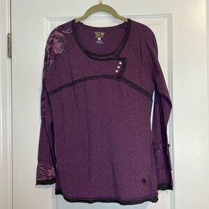 Mountain Hardwear women’s medium long sleeve purple hiking top